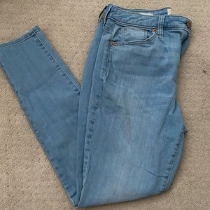 Women's Lightwashed Skinny Jeans